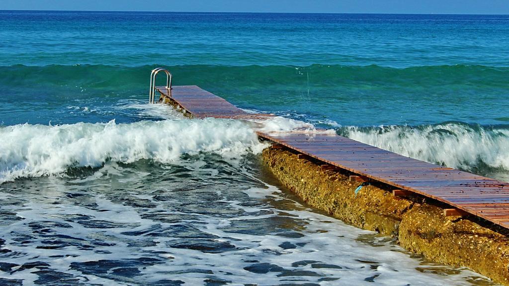 Tinos Beach Hotel المظهر الخارجي الصورة